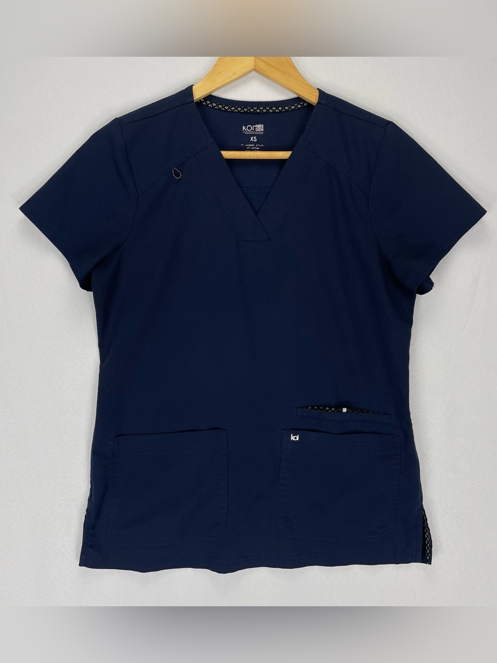 Koi Next Gen Scrub Top Women’s XS Navy Blue Stretch Pockets Medical, Nurse
Ships